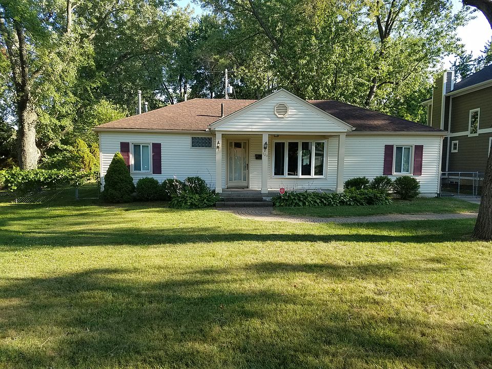 1st image of 520 Devillen Ave