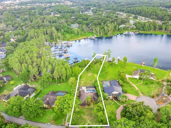 707 Warren Rd, Lutz, FL 33548