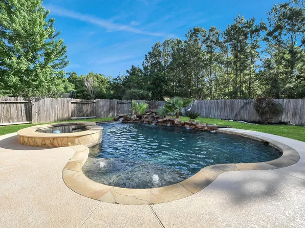 14318 Lakepointe Bend Ln, Cypress, TX 77429