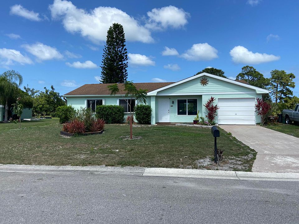 1st image of 1741 SE Burgundy Lane