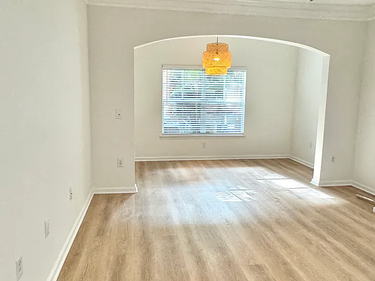 Living Room / Dining Room