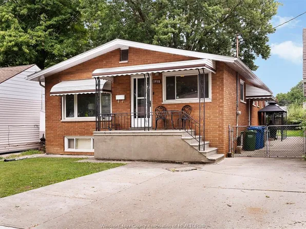 1938 Ferndale Ave, Windsor, ON N8T 2L1