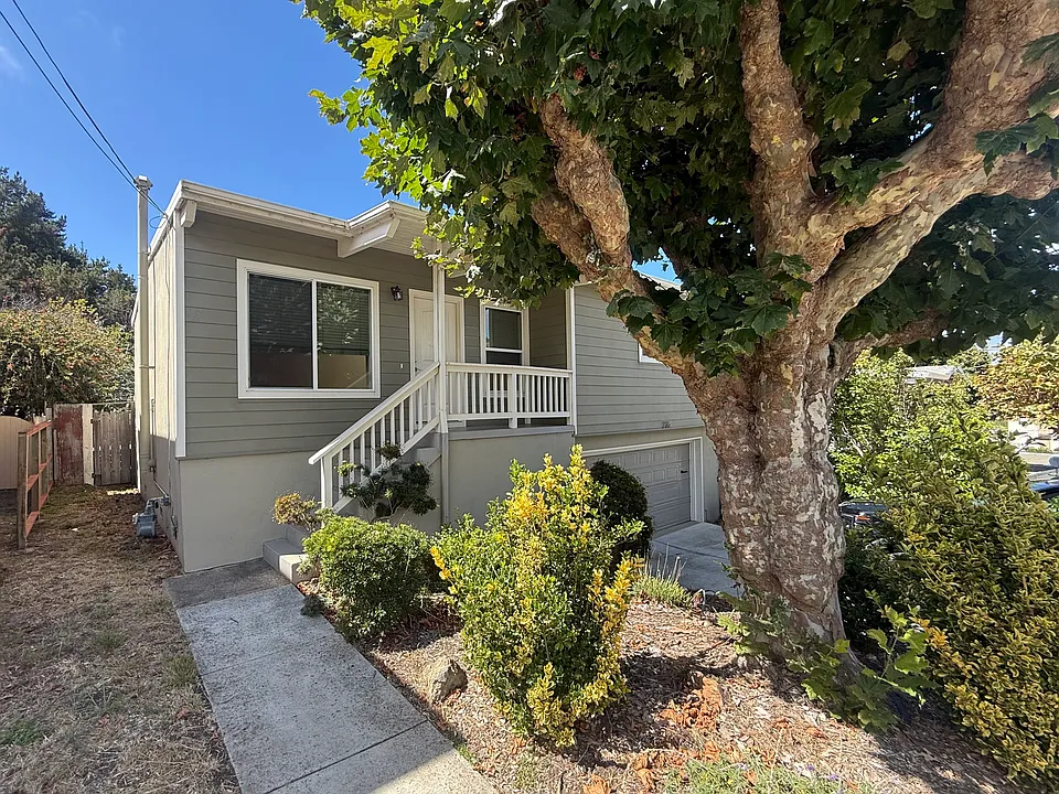 236 Lauren Ave