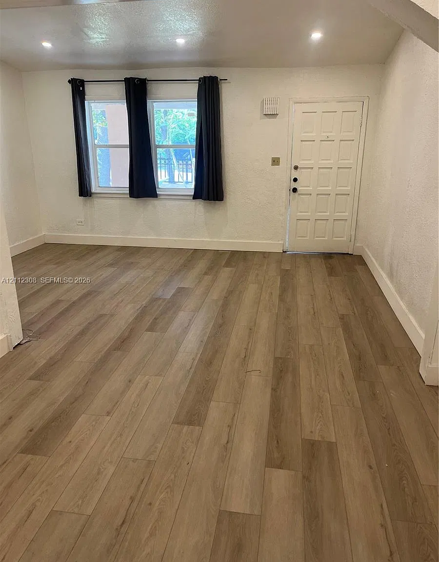 Overbrook Shores — Photo 2