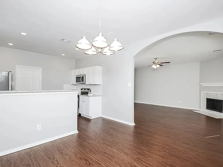 11944 Brown Fox Dr — Photo 4