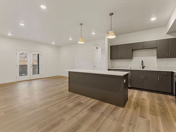2nd image of 302 S Divario Canyon Dr #3