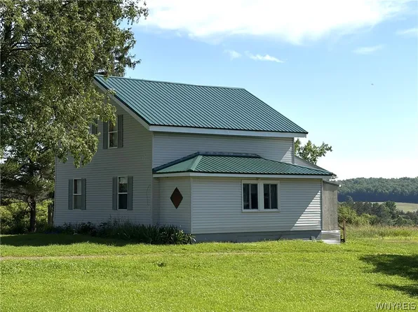 6103 Curriers Rd, Arcade, NY 14009