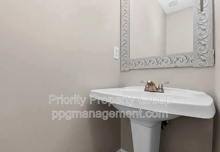 6424 Spanish Moss Ln — Photo 13