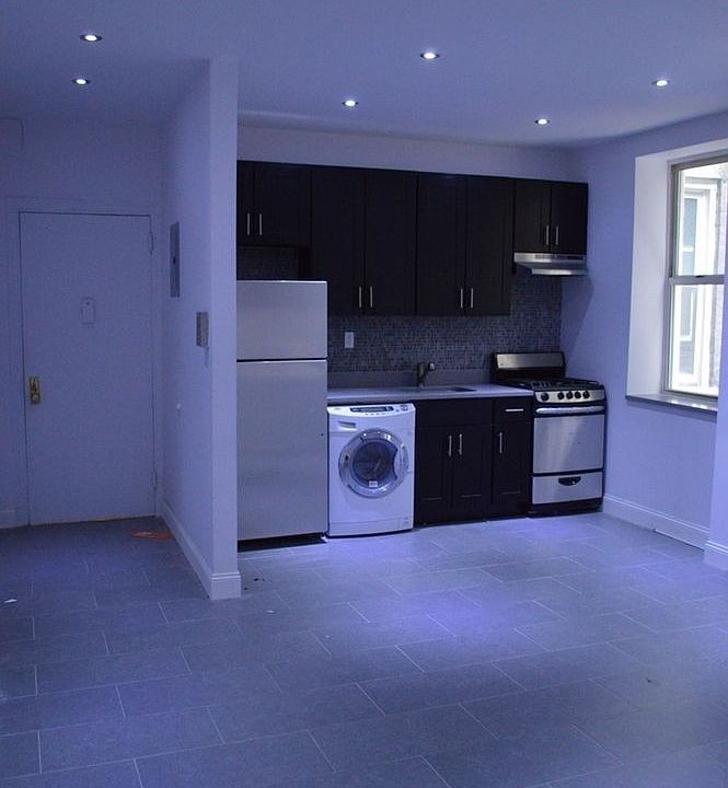 1st image of 220 W 107th St APT 1J