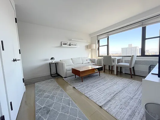 Rented by Corcoran | media 14