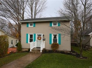 19 Orchard St, Fairport, NY 14450