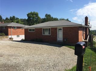 1672 Clairton Rd, West Mifflin, PA 15122