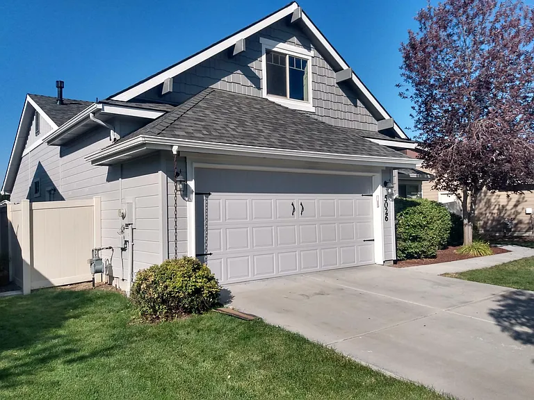 5026 W Brunmier Dr — Photo 2