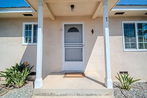2159 Orange Ave Photo 1