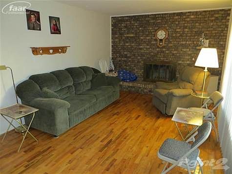 1st image of 11424 Berkshire Dr