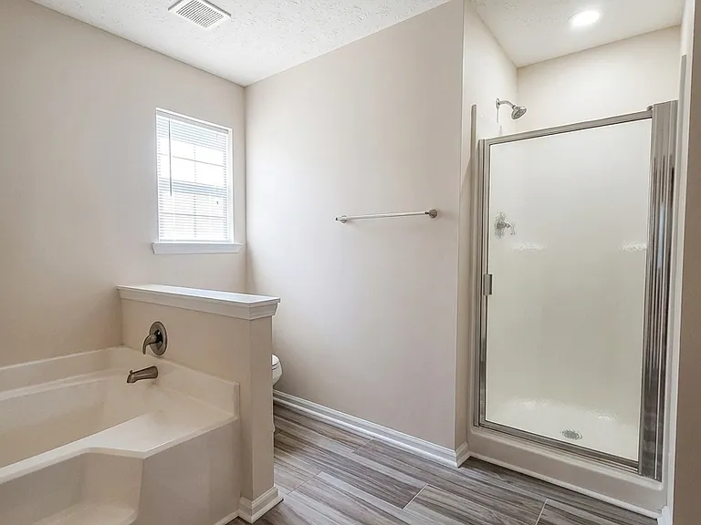 228 Solomon Dr — Photo 11
