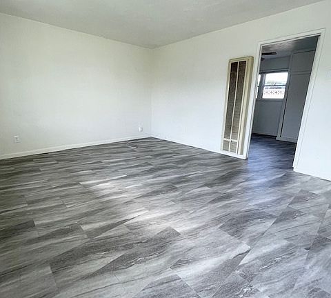 3rd image of 24446-24466 Myers Ave #17274723