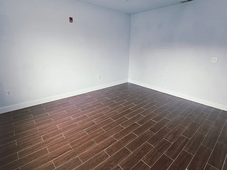 657 N 11th St #2 — Photo 14