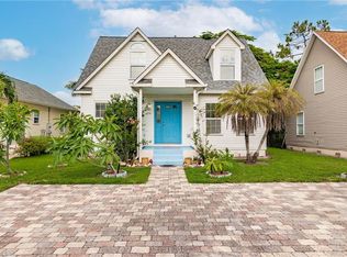 426 Leawood Cir, Naples, FL 34104