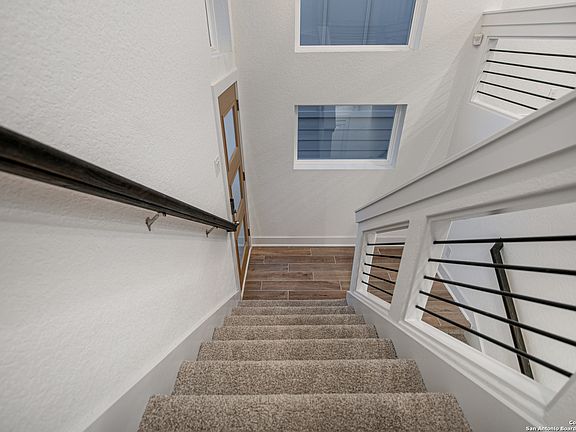 2nd image of 8851 Oakland Blvd. Bldg. #63