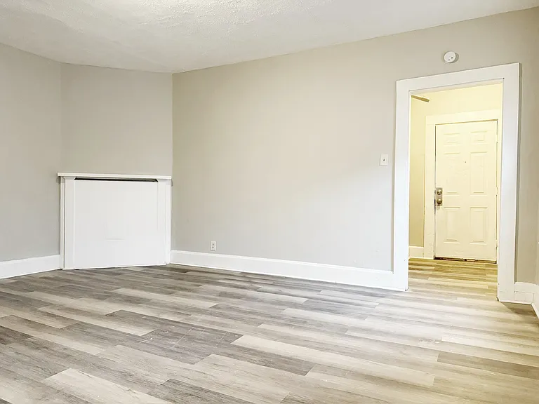 133 Rankin Ave — Photo 11