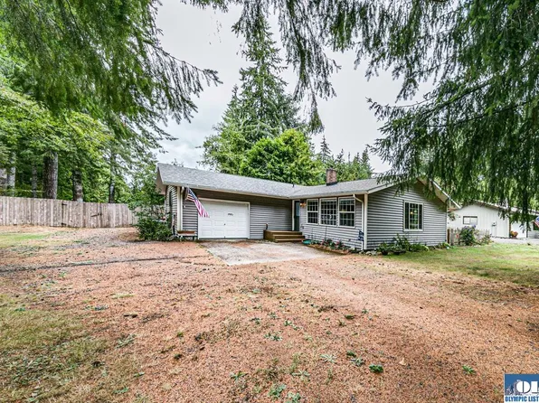 31 Huckleberry Ln, Forks, WA 98331