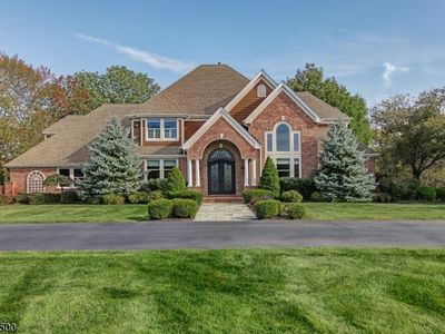 35 Clearview Rd, Whitehouse Station, NJ, 08889