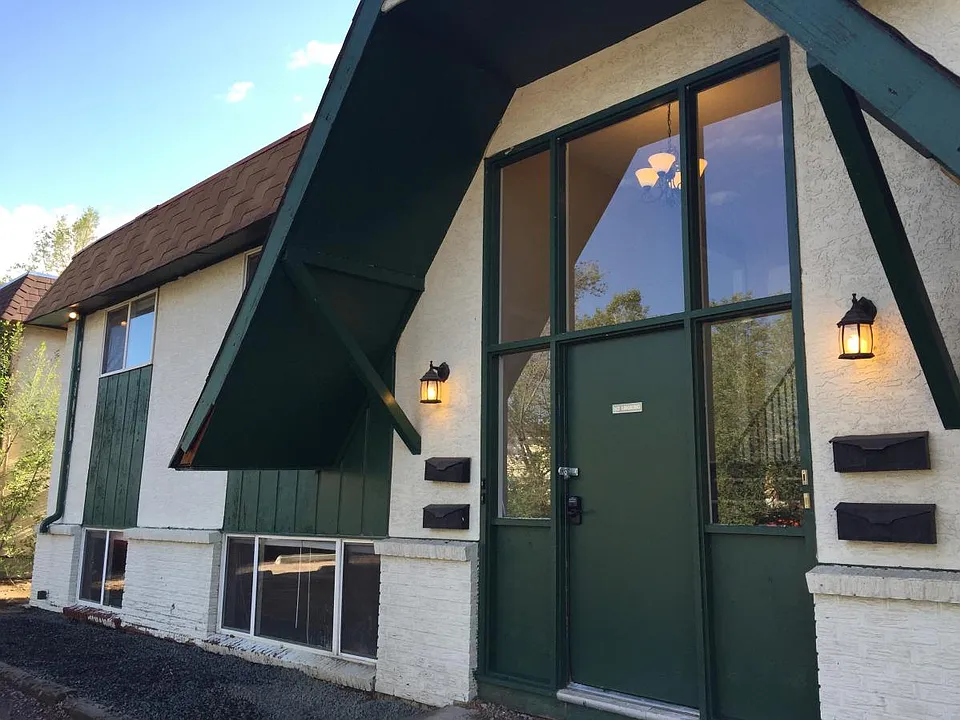 340 Vehr Dr #4