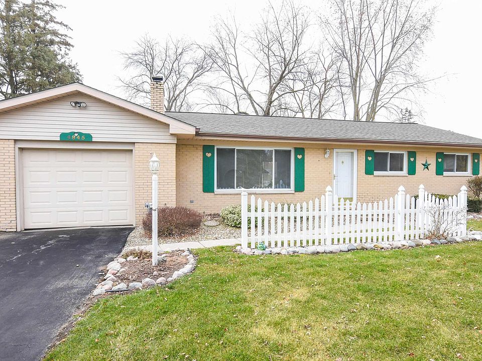 1st image of 4845 Brook Dr
