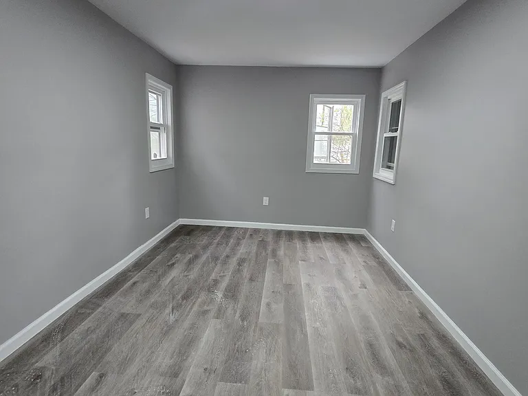41 9th Ave #2 — Photo 1