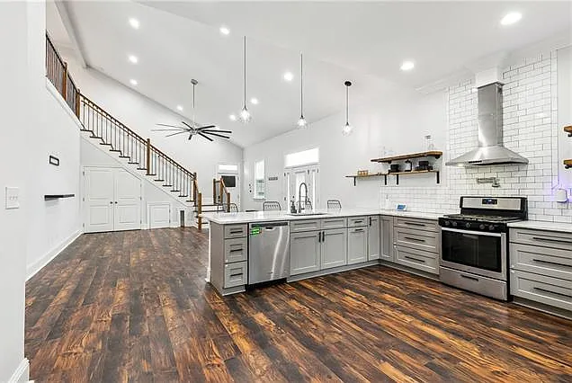2 bed, 2.5 bath, 1800 sqft, $2,000 — Photo 4