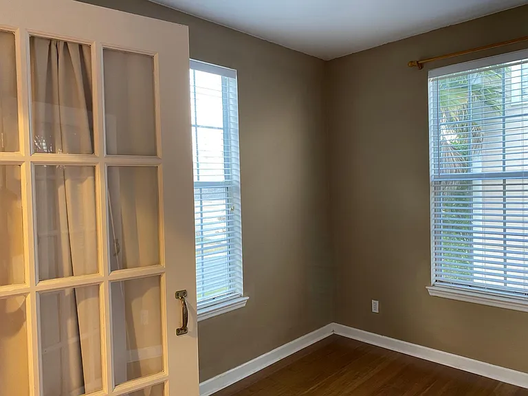 2549 Twain Dr — Photo 12