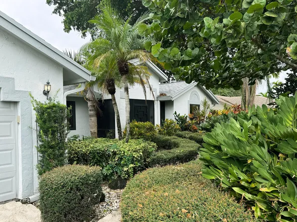 2450 Riviera Drive, Delray Beach, FL 33445