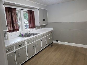Kitchen 12' x 8'
