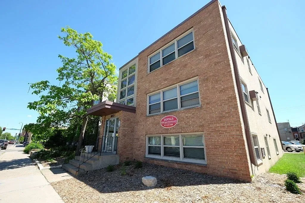 Bryant Ave Apartments | 3013 — Photo 3