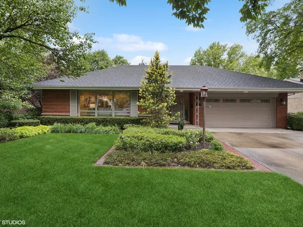 220 51st St, Western Springs, IL 60558