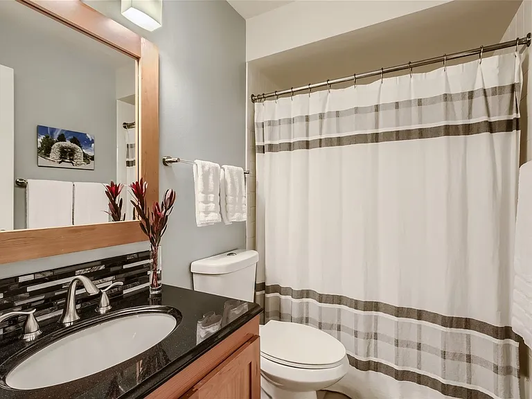 4670 White Rock Cir #4 — Photo 22