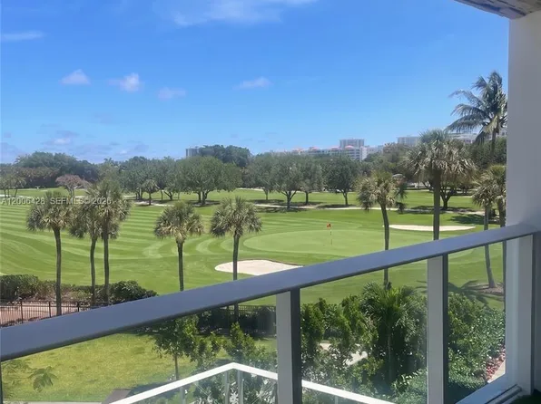 220 SE Mizner Blvd #321, Boca Raton, FL 33432