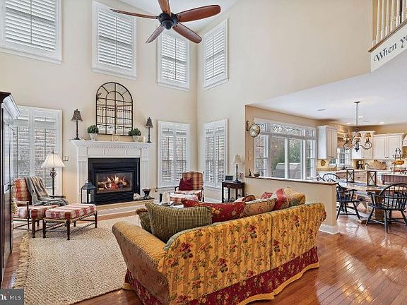 5th image of 14 Royal Oak Ct