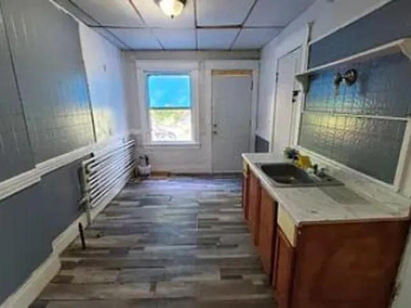 30 Quincy St, Rochester, NY 14609