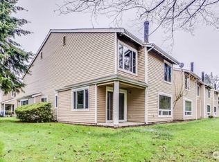 1200 S 237th Ln APT 1702, Seattle, WA 98198