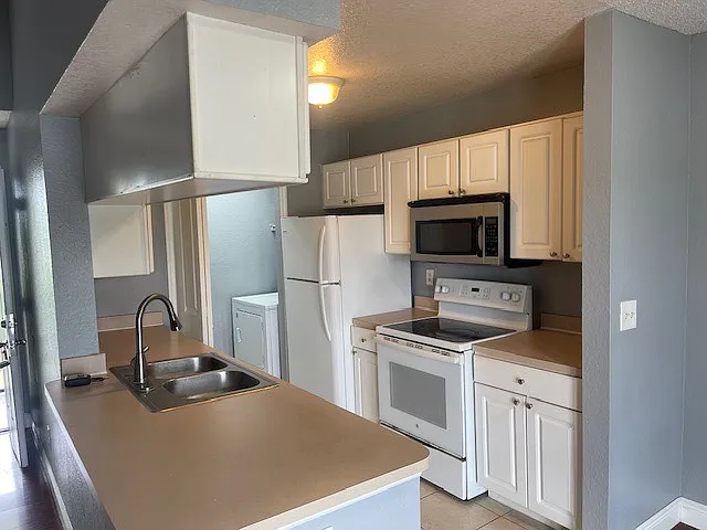 2550 N Alafaya Trl #9304 — Photo 7