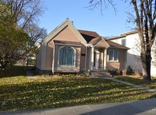 877 Fleet Ave #1A, Winnipeg, MB R3M1K3