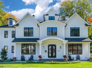 102 Rockwood Rd, Florham Park, NJ 07932