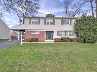 96 Southwood Dr, Old Bridge, NJ 08857
