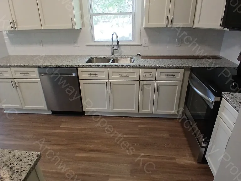 5103 Long Dr — Photo 14