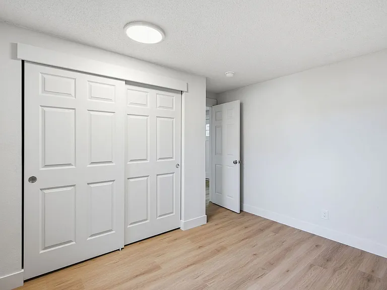 Rolling Hills Townhouses — Photo 48