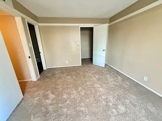 2040 W Avenue K #13 — Photo 4