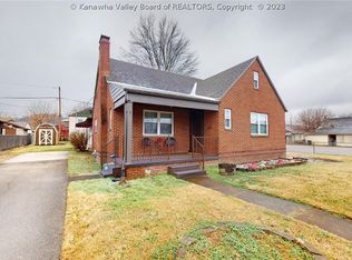 3707 Auburn Rd, Huntington, WV 25704