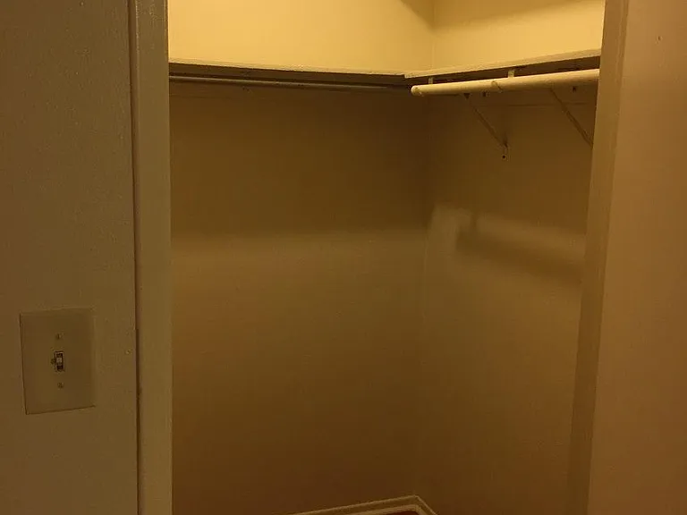 Walk in closet